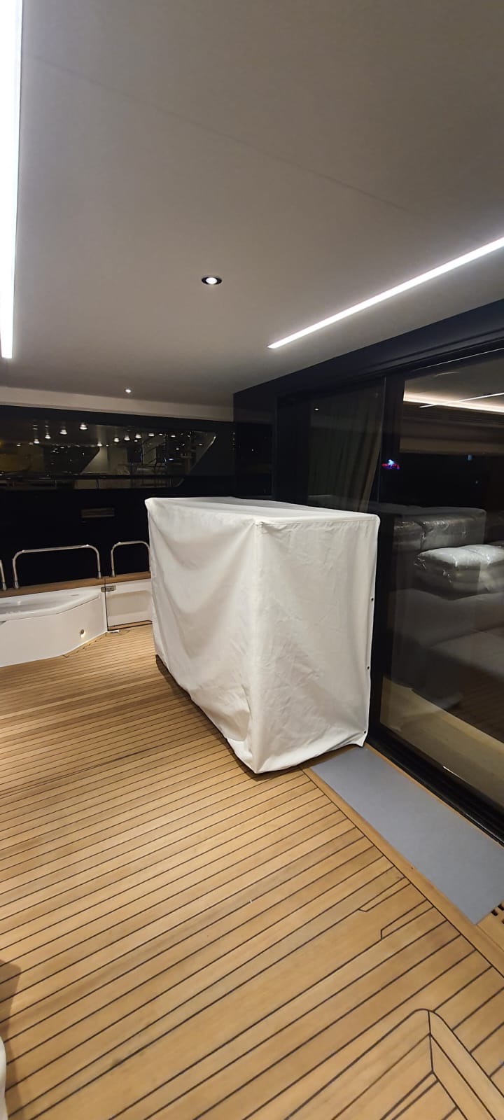 Luxury motor yacht interior furniture Turkey — Vertuden