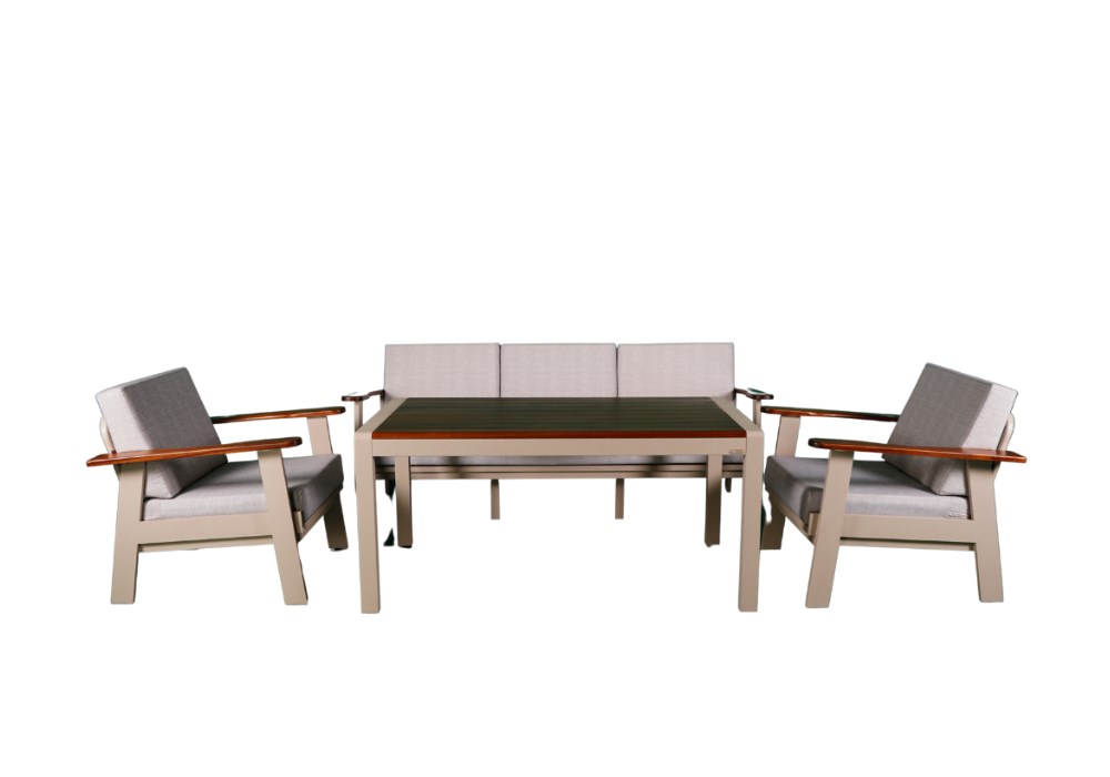 Outdoor dining table hotel terrace Turkey — Vertuden